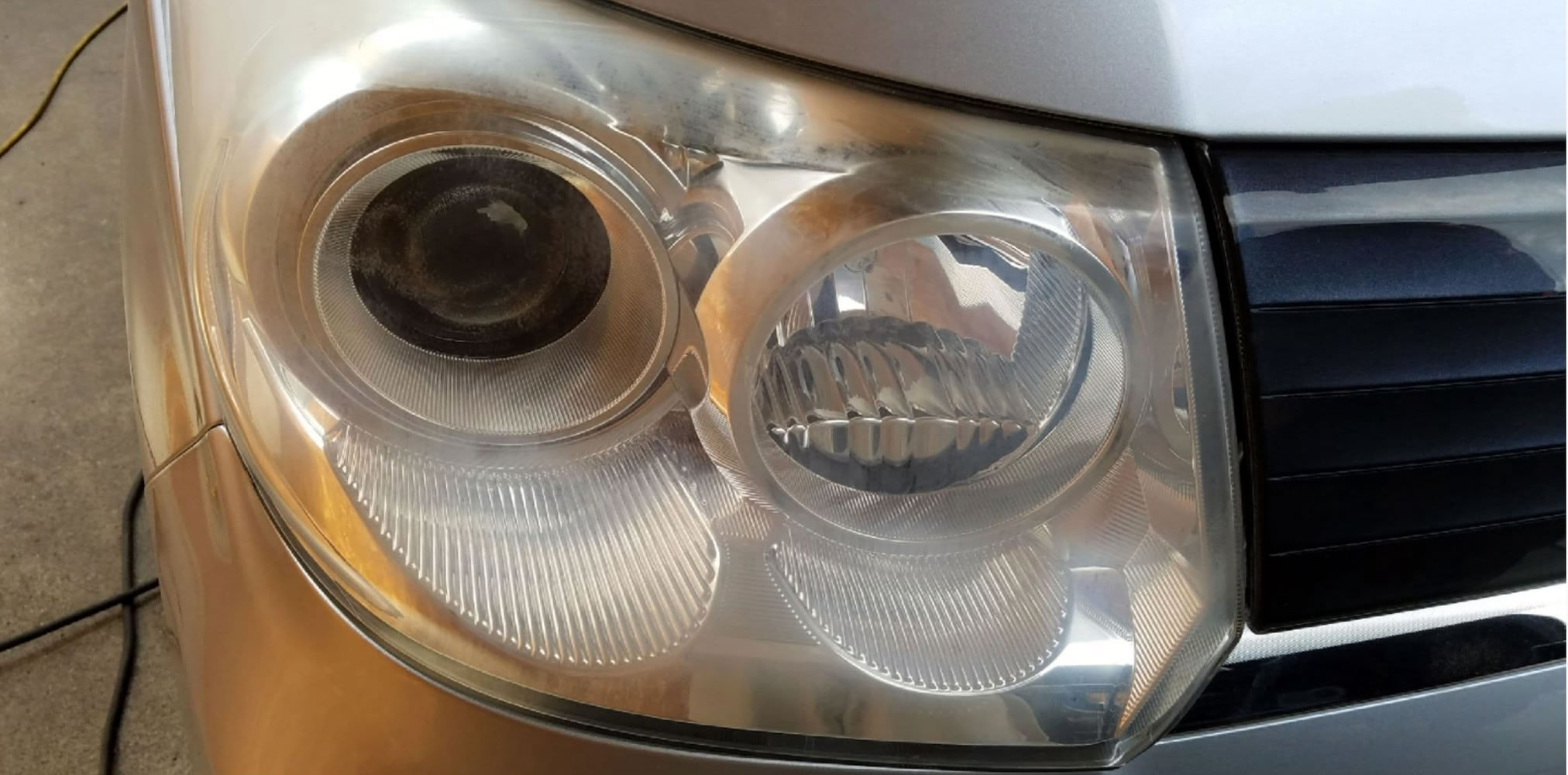 ヘッドライトクリーニング・コーティング　Before